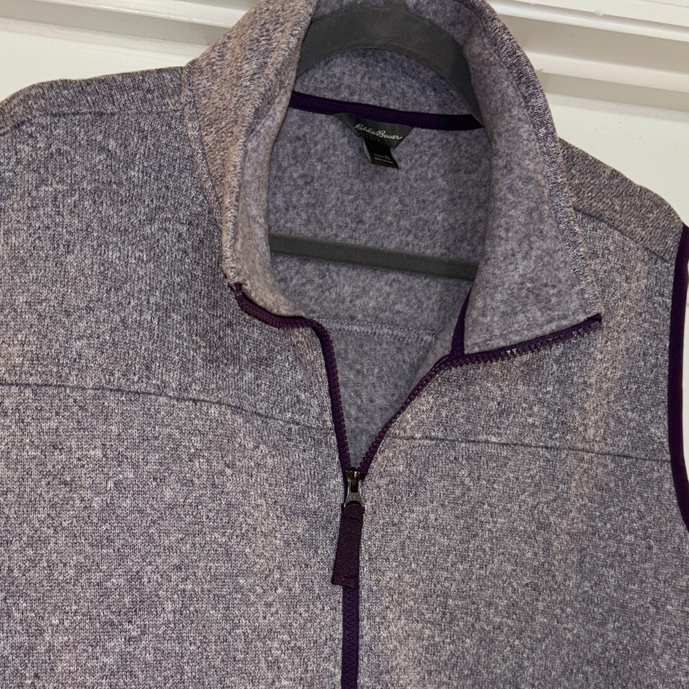 Eddie Bauer woman’s purple  Zip-Up Vest
